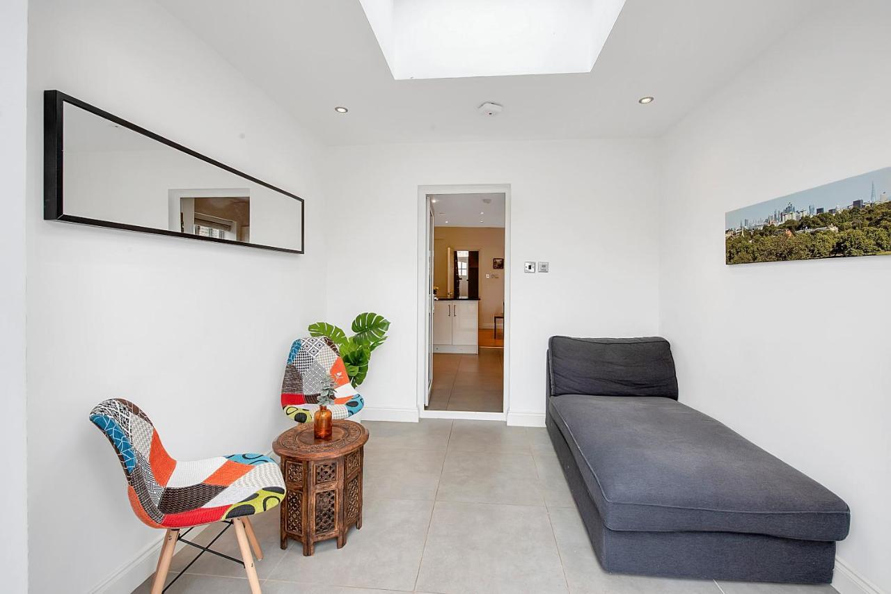 Finding My Palace Guest House In Tooting Mitcham Exteriör bild
